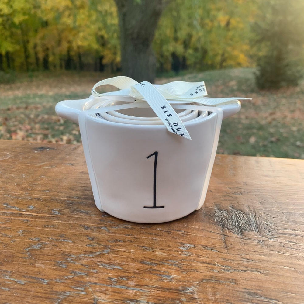 Rae Dun Measuring Cup Set NWT